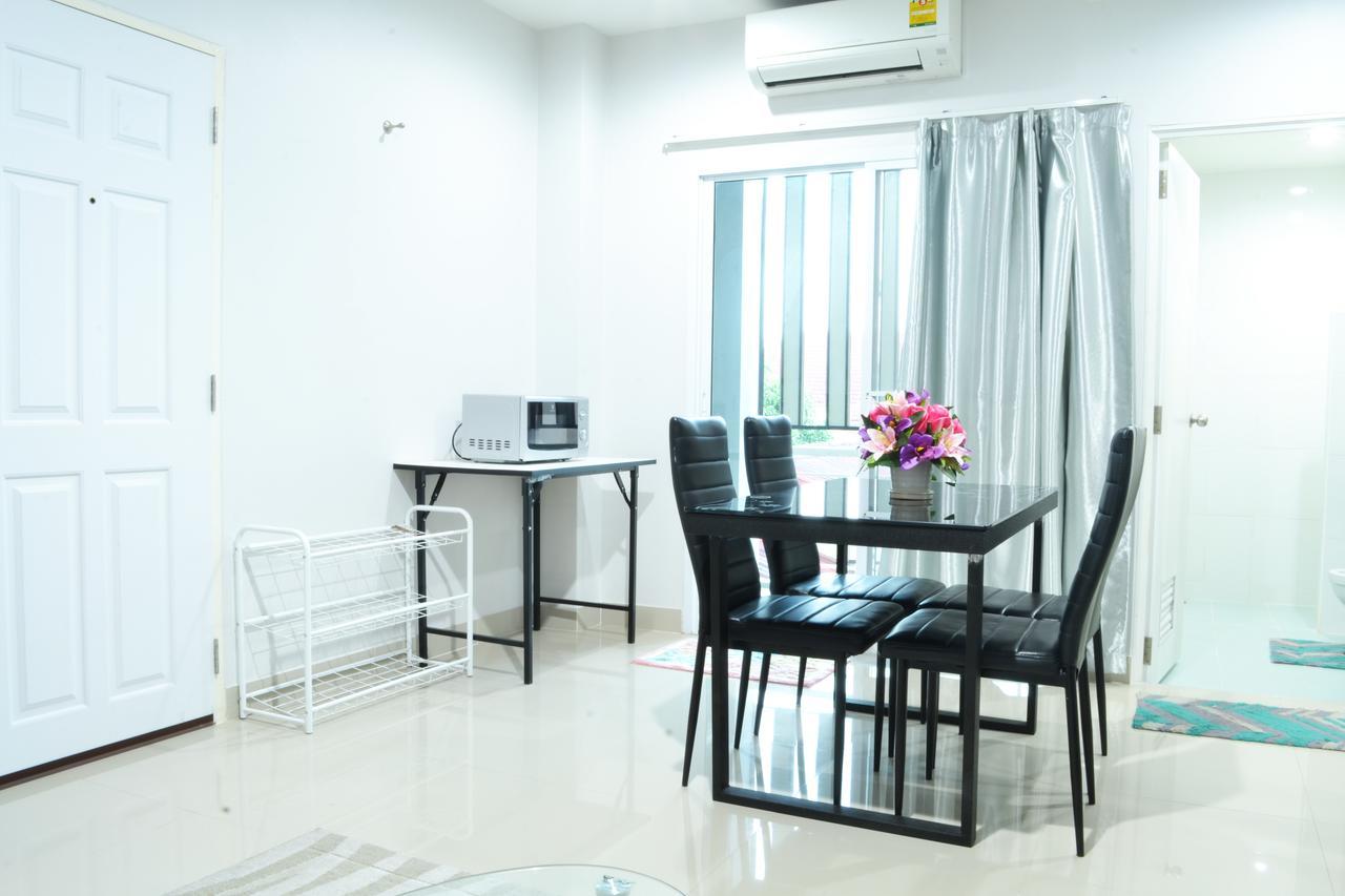 Connect Apartment Nakhonratcsaszima Kültér fotó