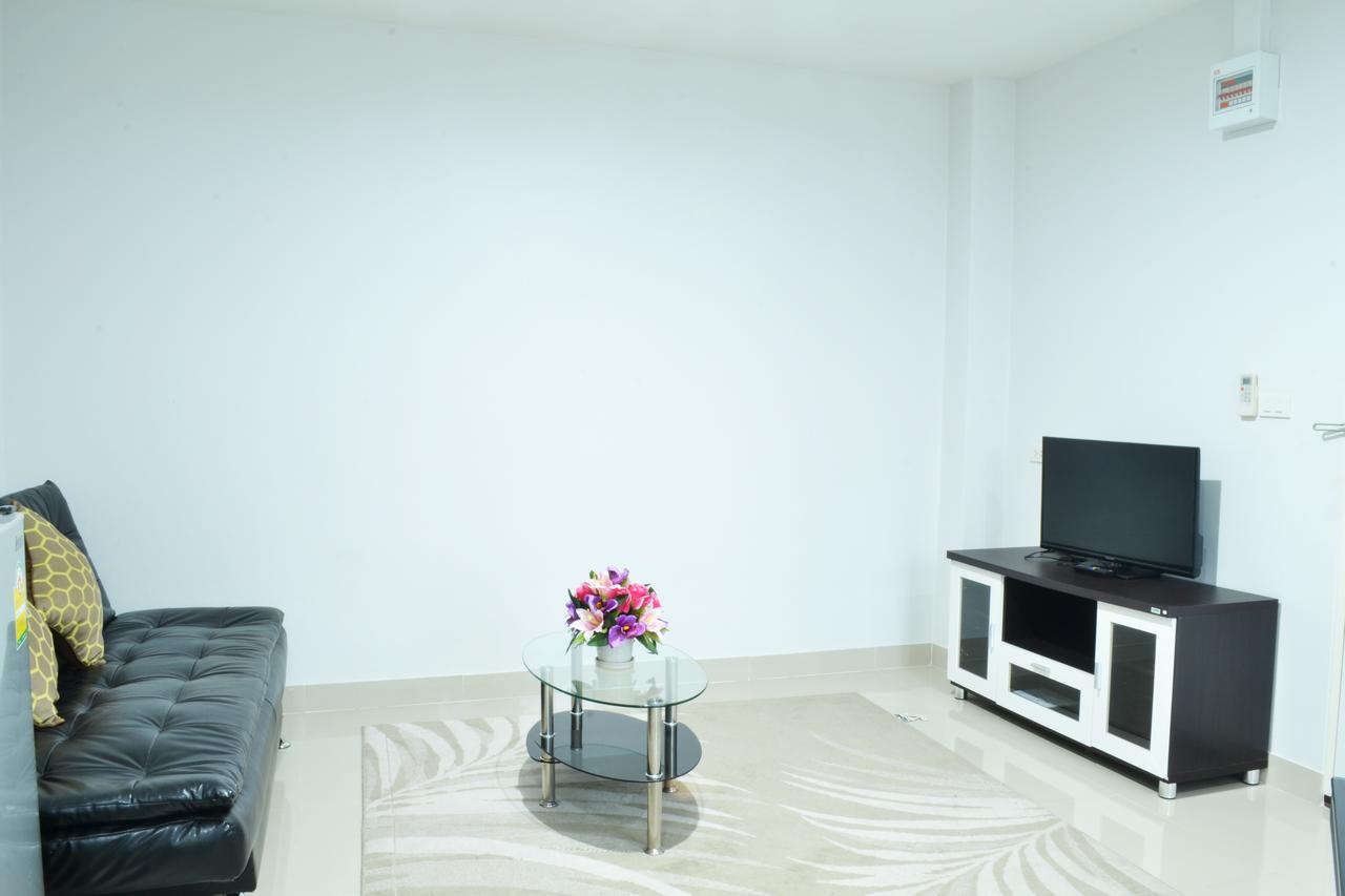 Connect Apartment Nakhonratcsaszima Kültér fotó
