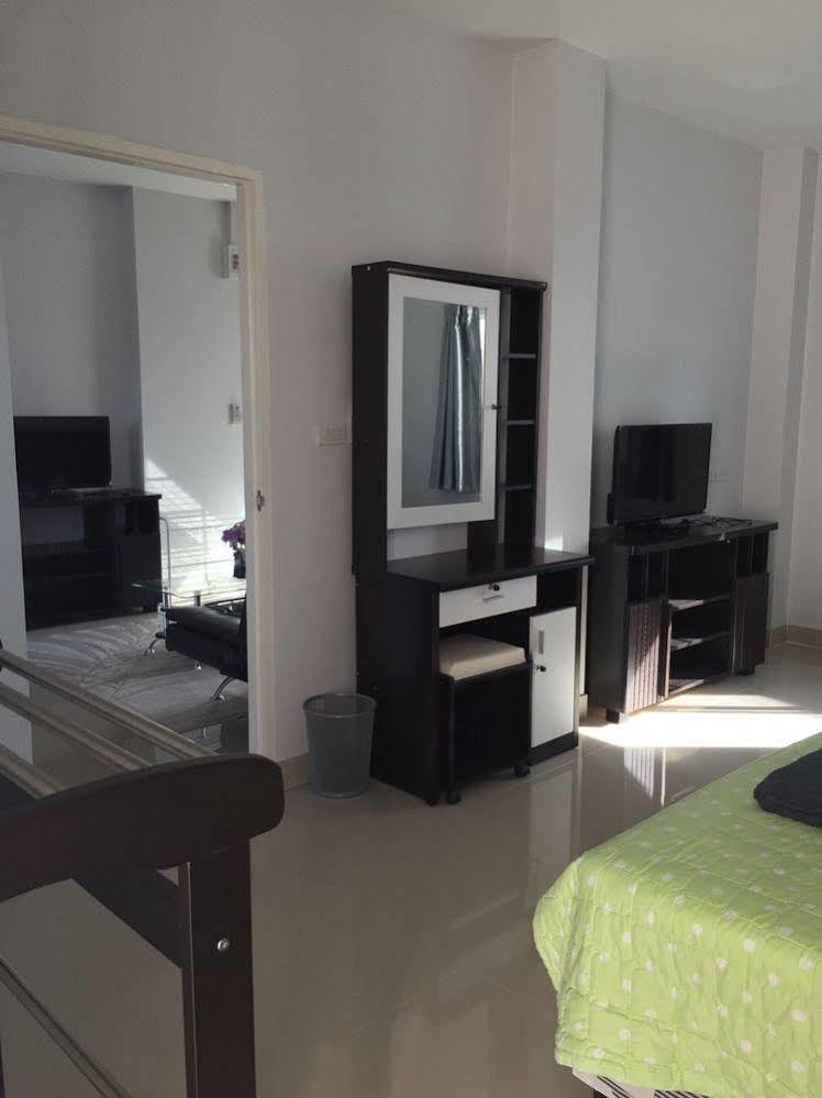 Connect Apartment Nakhonratcsaszima Kültér fotó