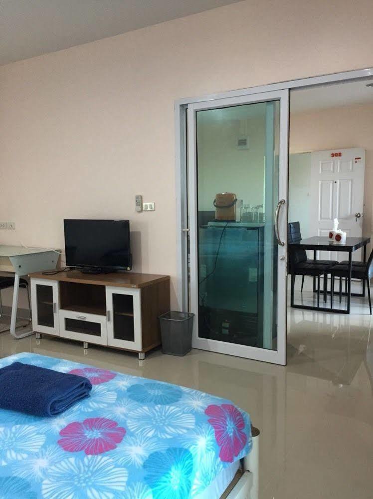 Connect Apartment Nakhonratcsaszima Kültér fotó