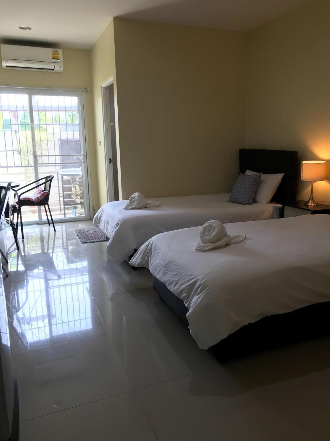 Connect Apartment Nakhonratcsaszima Kültér fotó